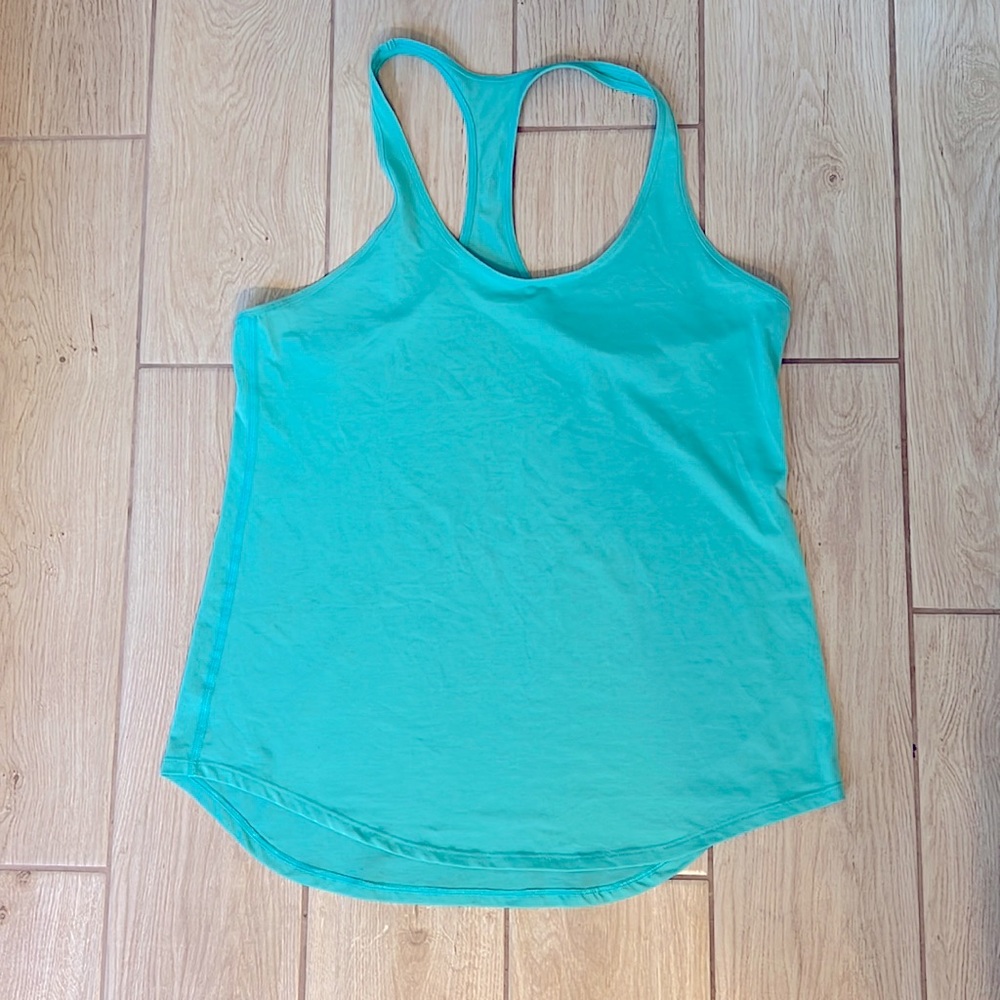 Lululemon tank